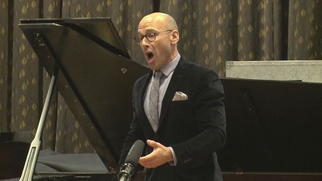 2017: Adrian Tamburini, bass baritone. First audition: "Konchak's Aria" смотреть онлайн