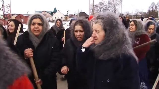 Цыгане напали на строителей смотреть онлайн