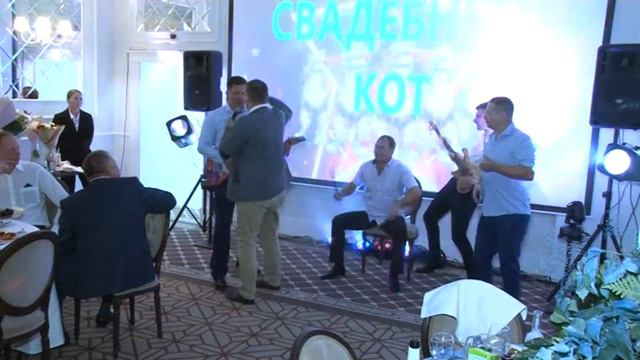 Супер поздравление друзей для молодых. Друзья зажгли на свадьбе!!! смотреть онлайн