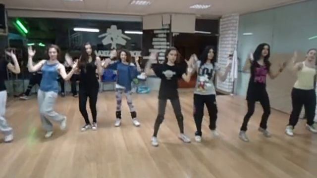 Just Dance 4 - Practicing смотреть онлайн