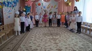 В детский сад пришли мы малышами
