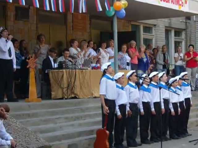 1 сентября 2011, Гимназия 9, Воронеж.wmv смотреть онлайн