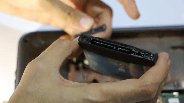 How to Remove Hard Drive From a Laptop Computer - 2018 смотреть онлайн