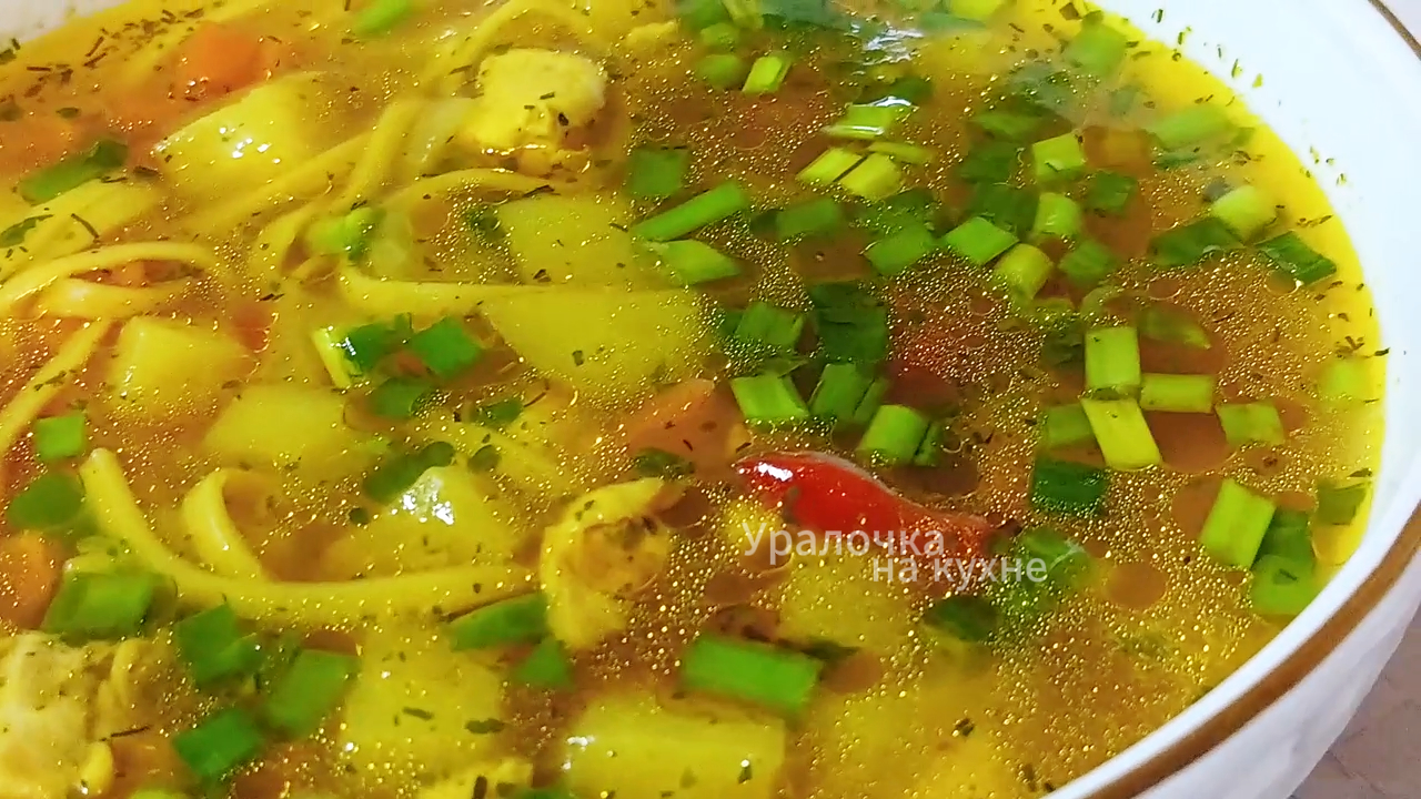 Я могу есть этот суп каждый день. Он настолько вкусный, вы будете готовить его хоть раз в неделю. смотреть онлайн