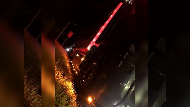 Монтаж габаритних ліхтариків у труби смотреть онлайн