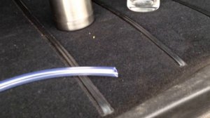 Устраняем стук 5 ой двери Ford Fusion \ Eliminate knock 5 th door Ford Fusion