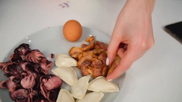 Повторяю ЧЕЛЛЕНДЖ из ТИК ТОК?Розовая Еда vs Оранжевая! ФУД ТРЕНДЫ С ЕДОЙ из Тик Тока! Молли Молоко смотреть онлайн