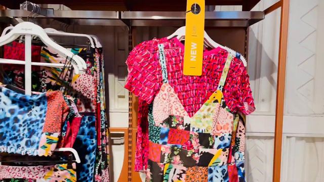 ЯРКАЯ СОЧНАЯ ЖЕНСКАЯ ОДЕЖДА 😻РАСПРОДАЖА🔥#мода #бренды#женскаяодежда смотреть онлайн