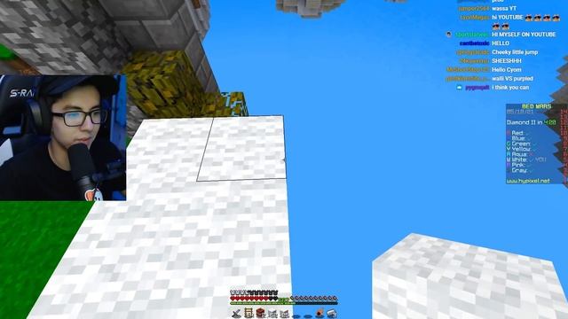 The LONGEST Ender Pearl TNT Cannon in Minecraft Bedwars... смотреть онлайн