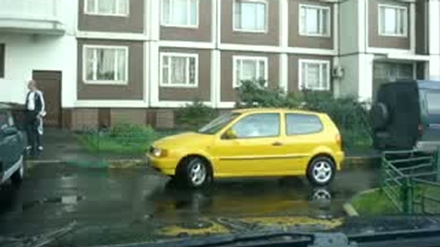  Девушка паркуется смотреть онлайн