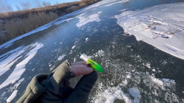 Первый лёд! Трудовая рыбалка в Липецкой области! смотреть онлайн