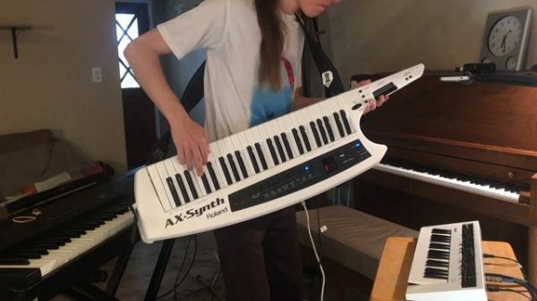 Keytar Techno Live Performance