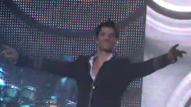 SAKIS@S CLUB THALASSA 13-5-2011 ENARKSI MEXRI IT'S MY LIFE BY MARIA KOUZINOGLOU .MPG смотреть онлайн