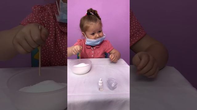 Видео для детей.Делаем бомбочку для ванн. смотреть онлайн