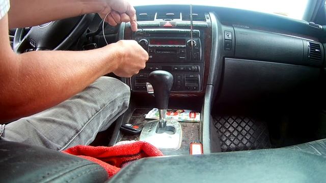 Как снять магнитолу на ауди а8 смотреть онлайн