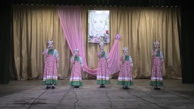 "Ой заря ты зорюшка" детский вокальный коллектив Тимского РДК смотреть онлайн