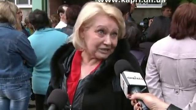 В Димитрове продолжаются традиционные встречи жителей с городским головой смотреть онлайн