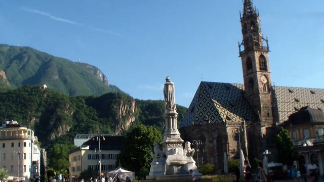 Больцано, Италия. Bolzano, Italy смотреть онлайн