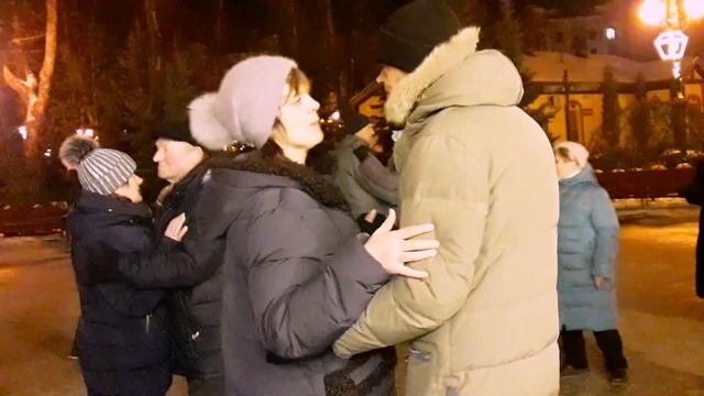 Давай оставим все как есть!!!??Танцы в парке Горького!!!??Харьков 2022 смотреть онлайн