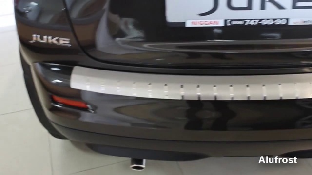 Накладка на бампер с загибом для Nissan Juke