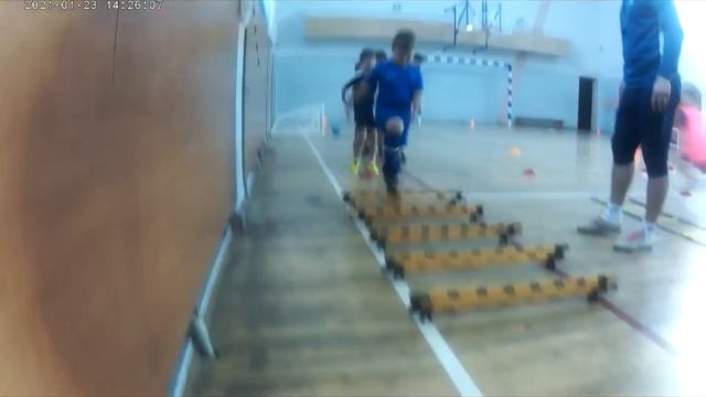 Индивидуальные тренировки по футболу. смотреть онлайн