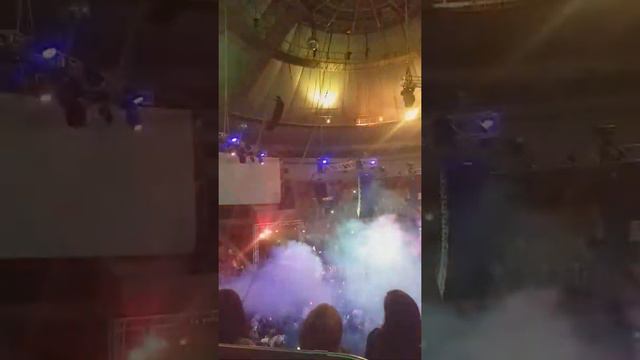 Дискотека СССР цирк 28.03 смотреть онлайн