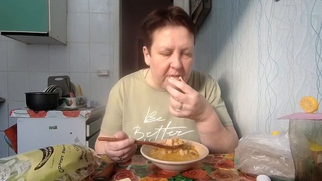 МУКБАНГ ТУШЁНАЯ КАПУСТА С МЯСОМ, ПРИГОТОВЛЕННАЯ В МУЛЬТИВАРКЕ смотреть онлайн