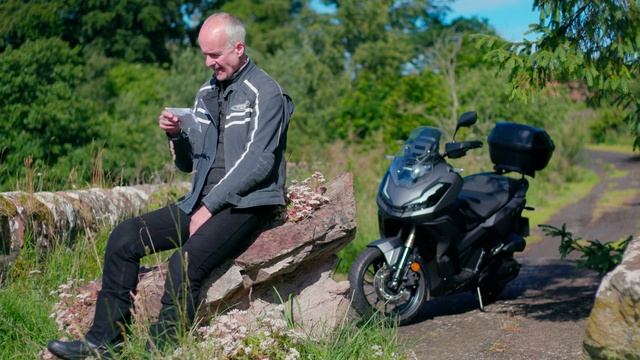 Honda ADV350 after 6 Months : Has it won me over ? смотреть онлайн