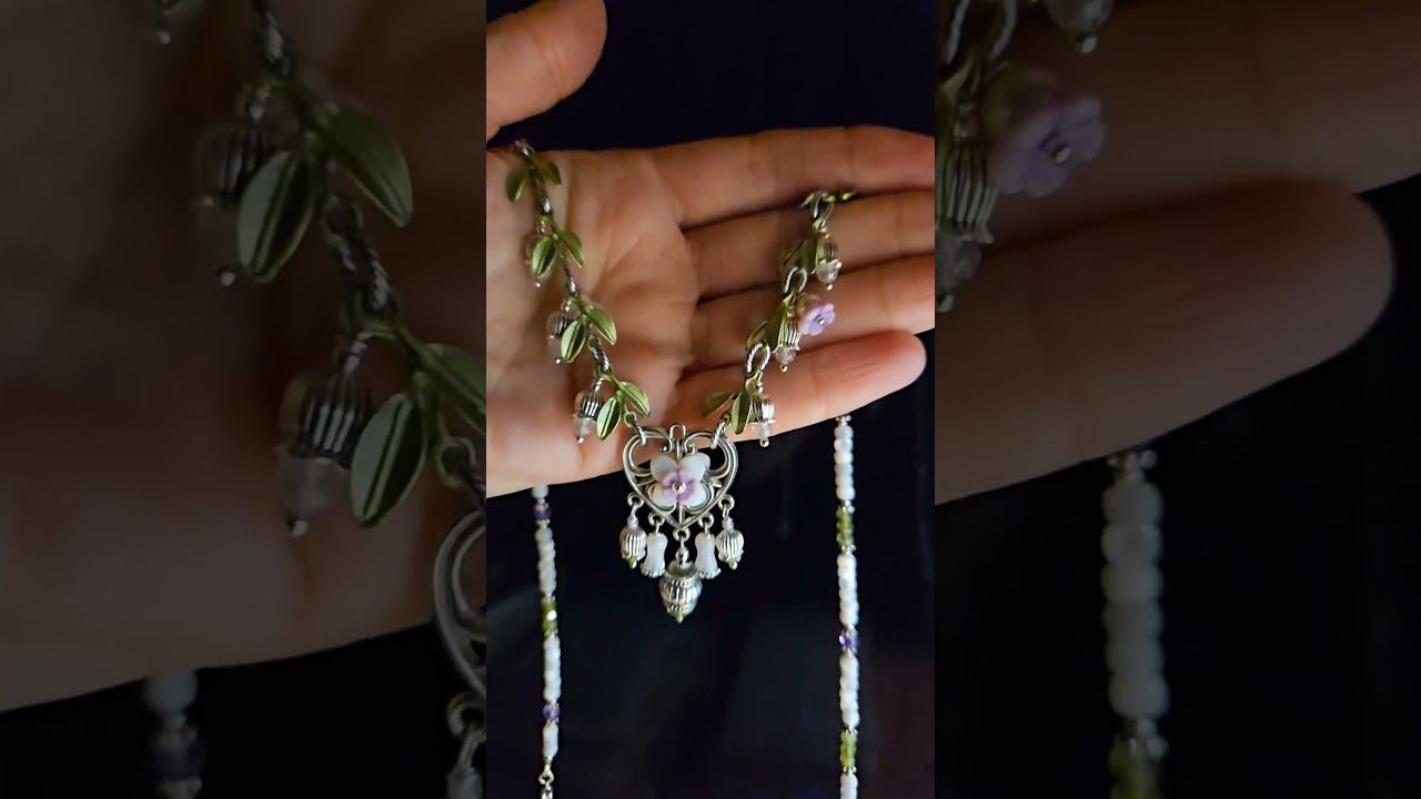 Весеннее колье: перламутр, хризолит смотреть онлайн