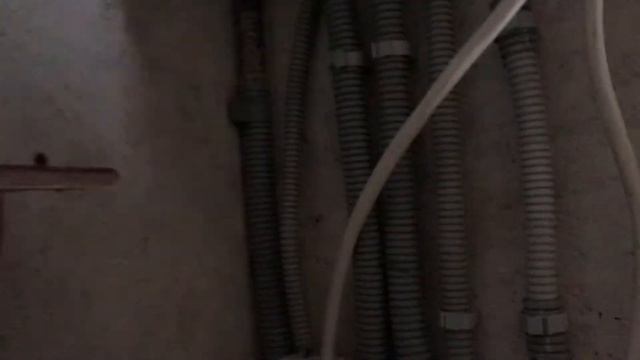 Стабилизатор напряжения Solby SVC-10000. Подключение и начало эксплуатации. смотреть онлайн