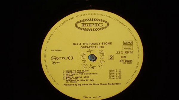 SLY & THE FAMILY STONE  -  dance to the music