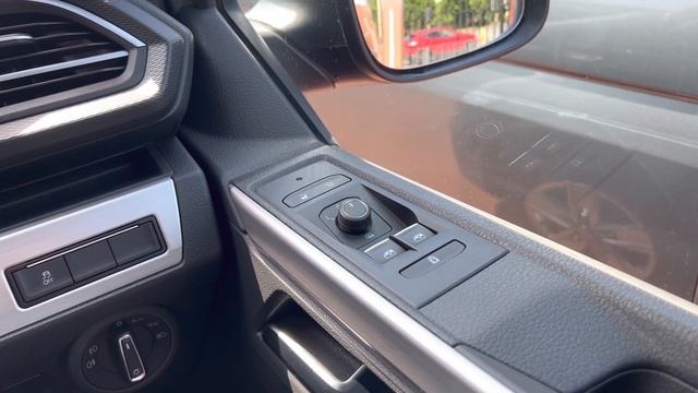 Approved Used Volkswagen Caravelle SE LWB 150 PS 2.0 TDI 7sp DSG-Nav-LED's смотреть онлайн