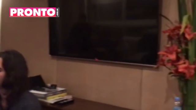 ¡CHARLY SE MUERE! Erica García canta 'No voy en tren' смотреть онлайн