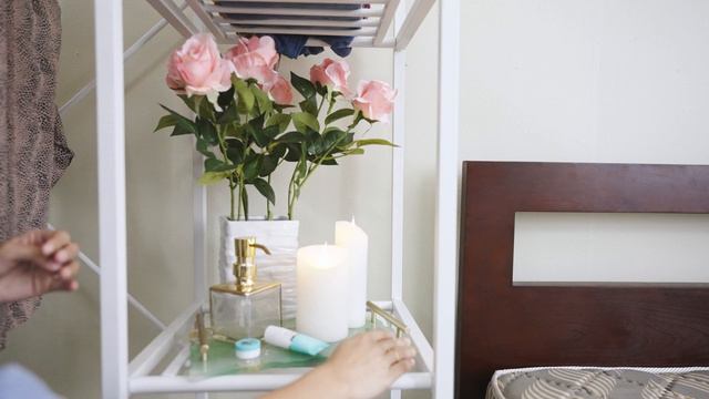 Recreating This Popular Pinterest Bedroom | MF Home TV смотреть онлайн