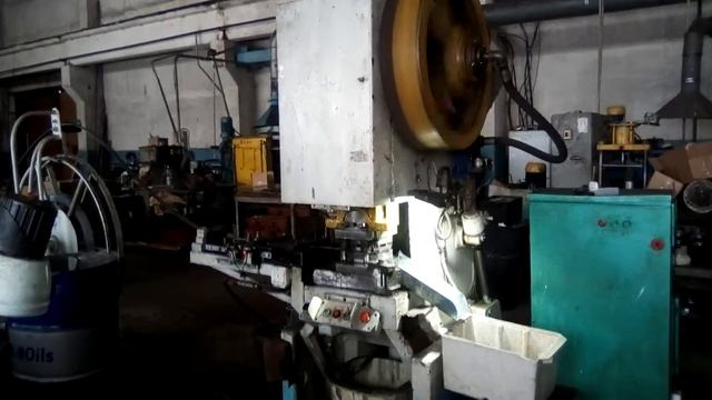 Штамповка 25 тонный пресс смотреть онлайн