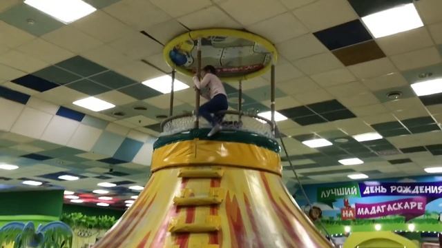 Влог Мы в МАДАГАСКАРЕ через два года! смотреть онлайн