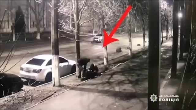 Подкараулили тцкашника в Киеве и кирпечем его кирпечем смотреть онлайн