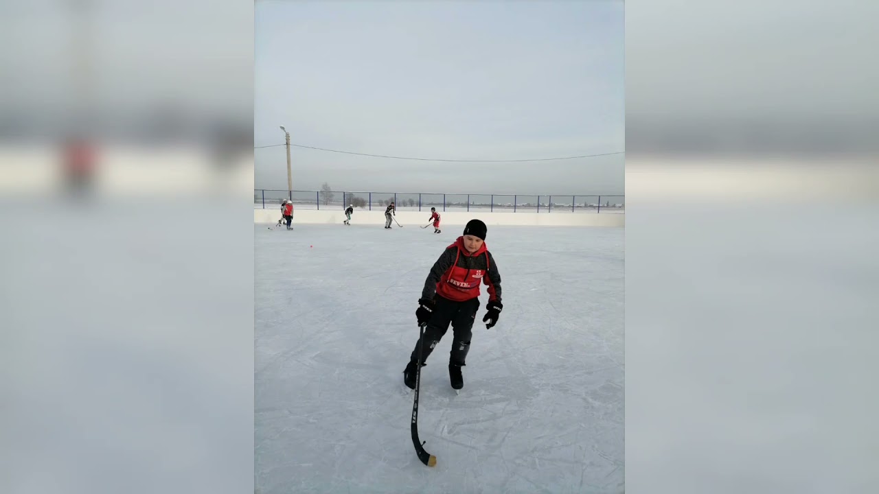 Предновогодний турнир в Максимовщине смотреть онлайн