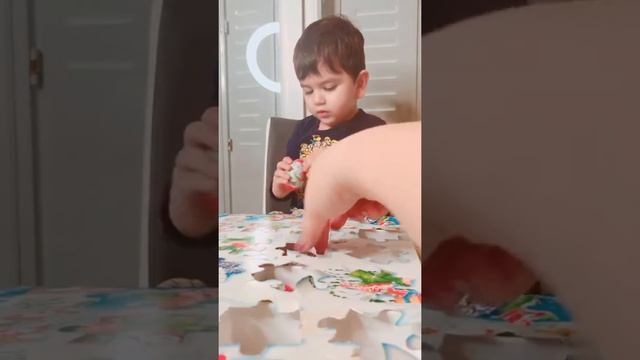 Открываем новогодний #киндер Календарь смотреть онлайн
