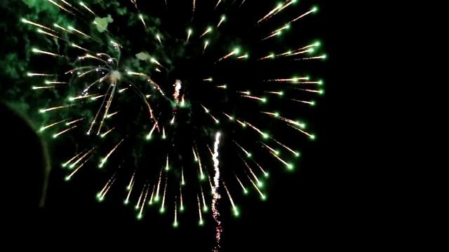 Салют в парке "Аркадия" Астрахань День города 2012 смотреть онлайн