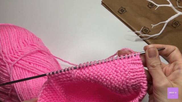 ШАПОЧКА ДЛЯ НОВОРОЖДЕННОГО спицами. Детская шапочка с ушками. Шапочка на 0-3 месяца. Подробный МК смотреть онлайн