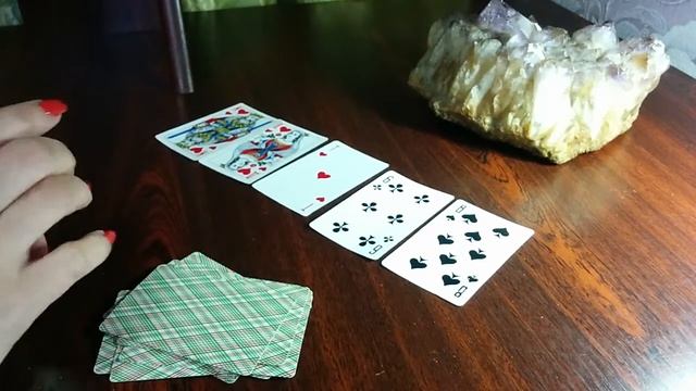 ЧЕРВОВЫЙ КОРОЛЬ | РАСКЛАД по ПЯТНИЦАМ | с 1 до 7 АПРЕЛЯ смотреть онлайн