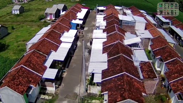 MJX B12 EIS || MJX BUGS 12 EIS || DRONE FOOTAGE Perum KUSUMA ASRI 2 Tlogowungu Pati смотреть онлайн