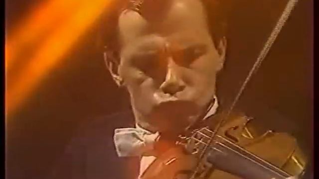 Michael Vaiman plays Wieniawski Mazurka 'The Village Fiddler' смотреть онлайн