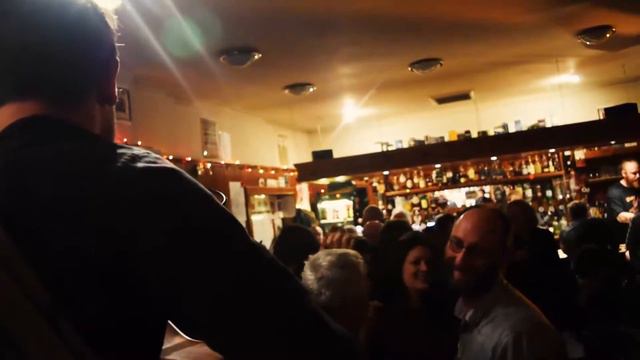 Ernest Rambles Live at The Market Bar, Inverness смотреть онлайн