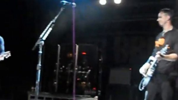 Alter Bridge - Mark Tremonti & Miles Kennedy Face Off