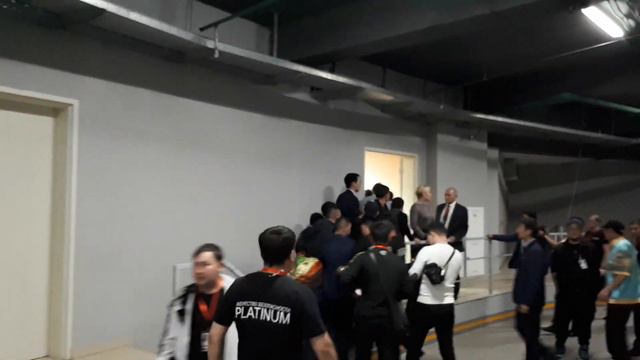 Канат Ислам и болельщики (часть пятая) смотреть онлайн