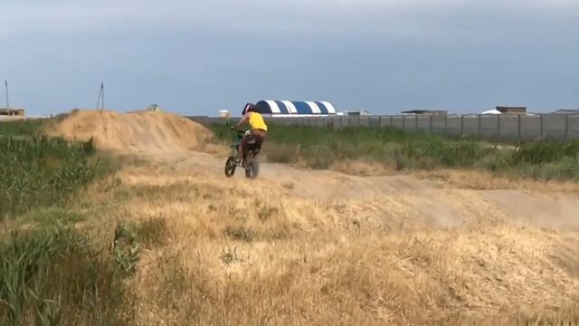 Pit Bike YCF. Мототрасса Счасливцево. Арабатская Стрелка. Семён Неруш смотреть онлайн