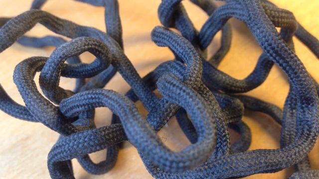 Какая длина верёвки у браслета выживальщика??? Paracord Survival Bracelet. смотреть онлайн