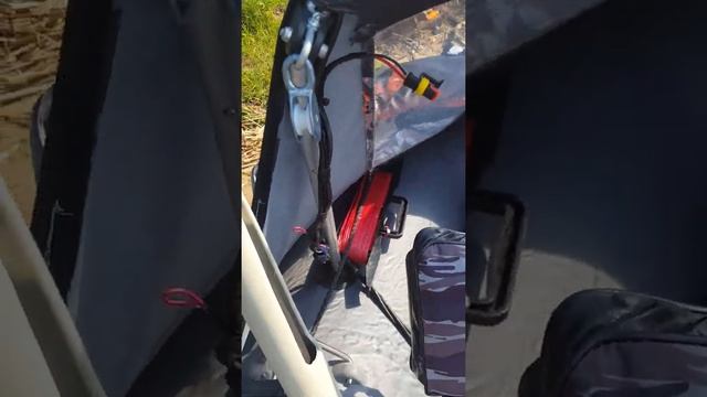 Свет в лодке пвх часть 2 ,установка курсового света и ходовых огней на носовой тент. смотреть онлайн